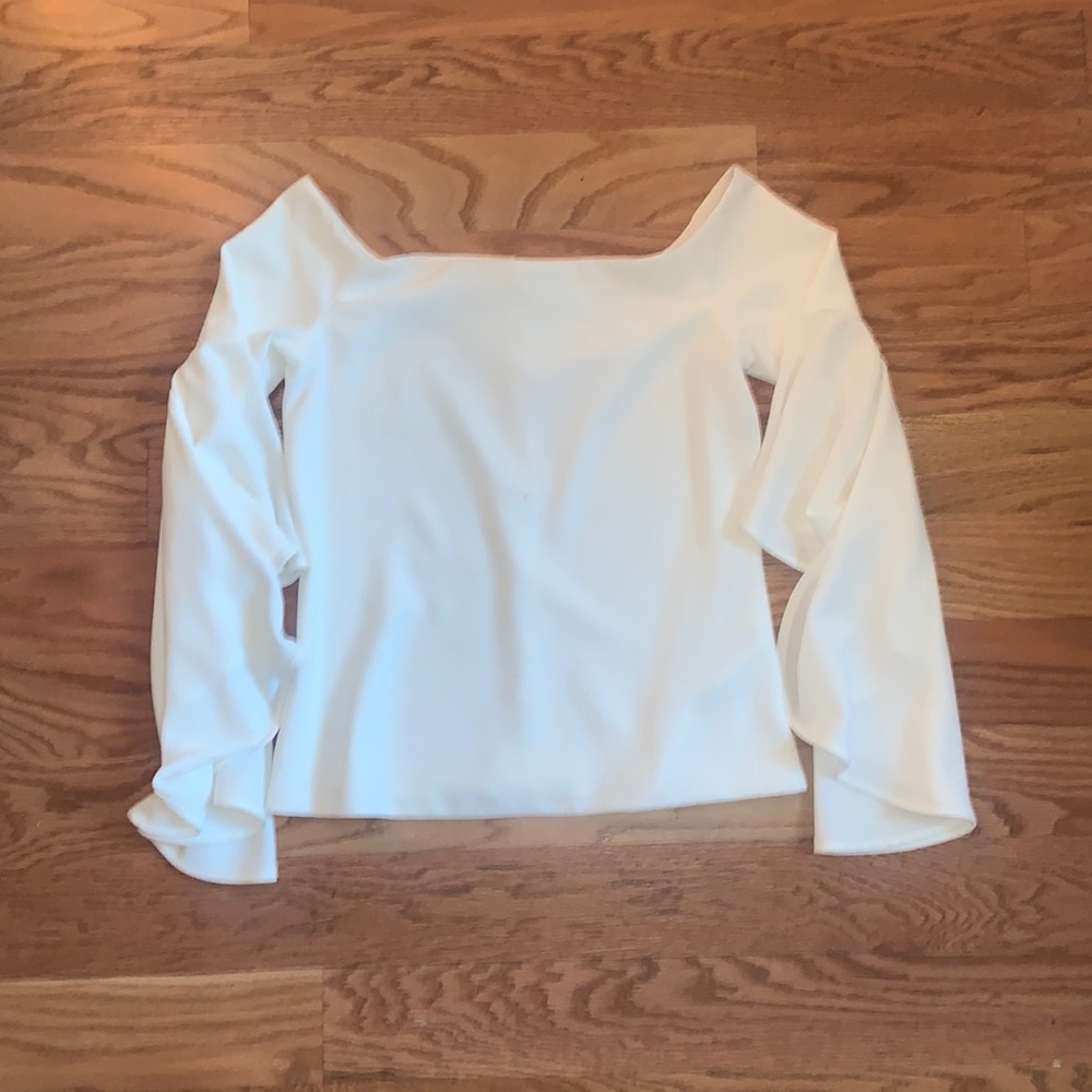 Gorgeous off the shoulder white blouse top.